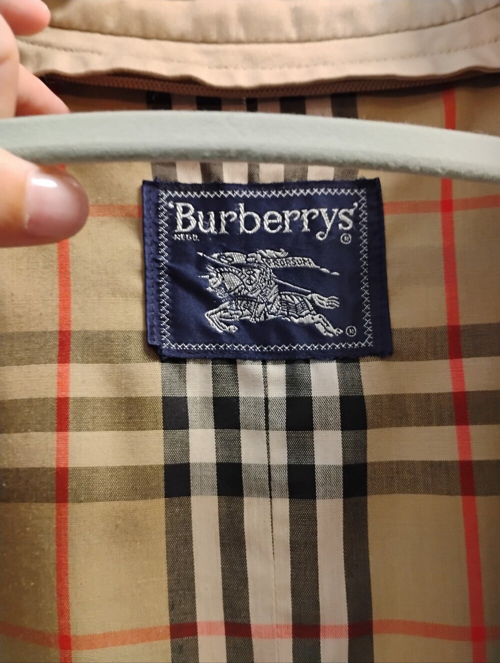 Vintage Burberry Beige Trench Coat with Removable Liner - Picture 7 of 16